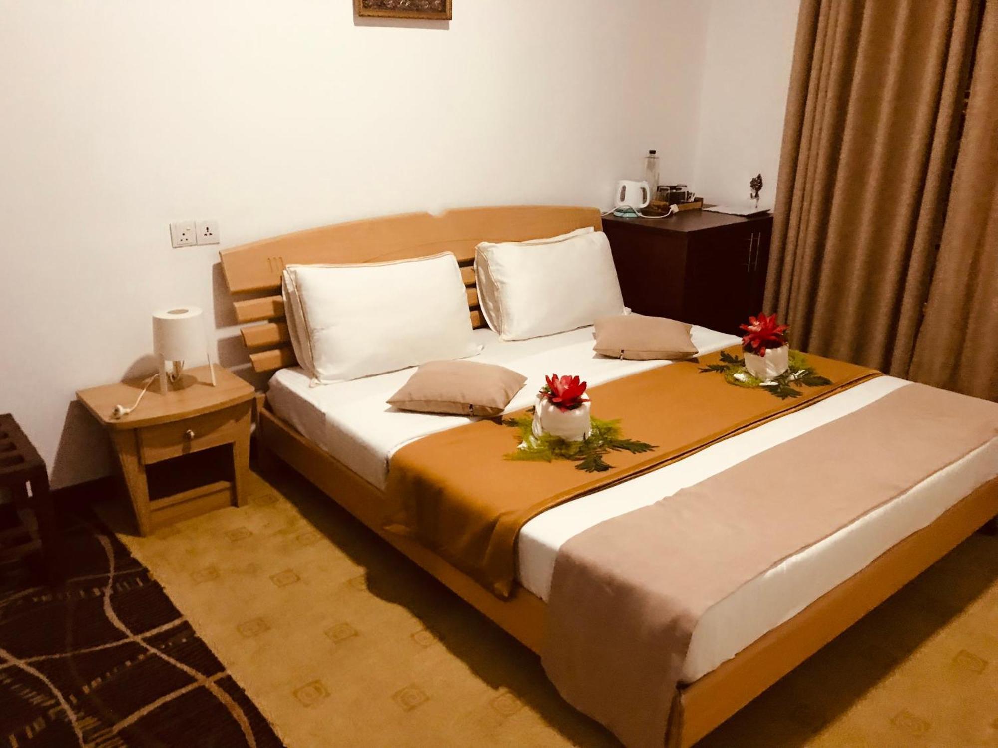 Marigold Home Нувара Елия Екстериор снимка