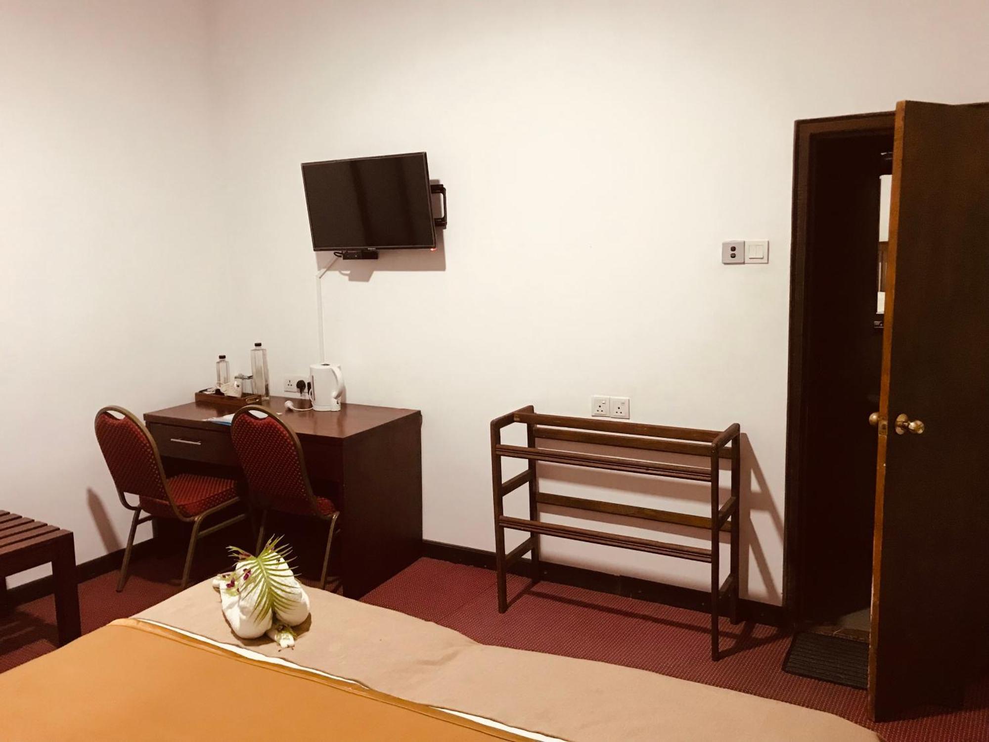 Marigold Home Нувара Елия Екстериор снимка