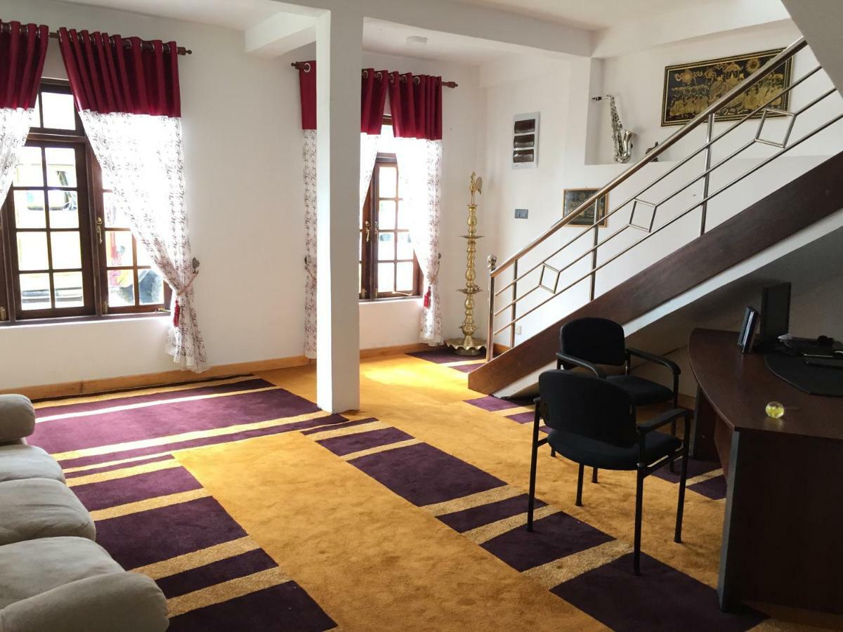 Marigold Home Нувара Елия Екстериор снимка